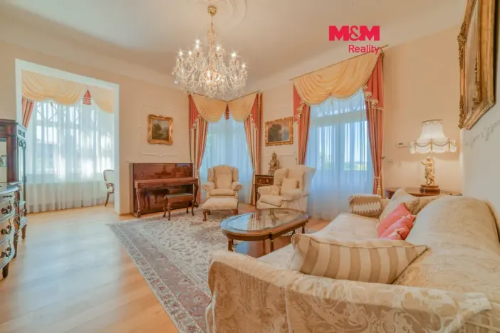 Prodej bytu 3+1, Mariánské Lázně - Úšovice, Anglická, 95 m2
