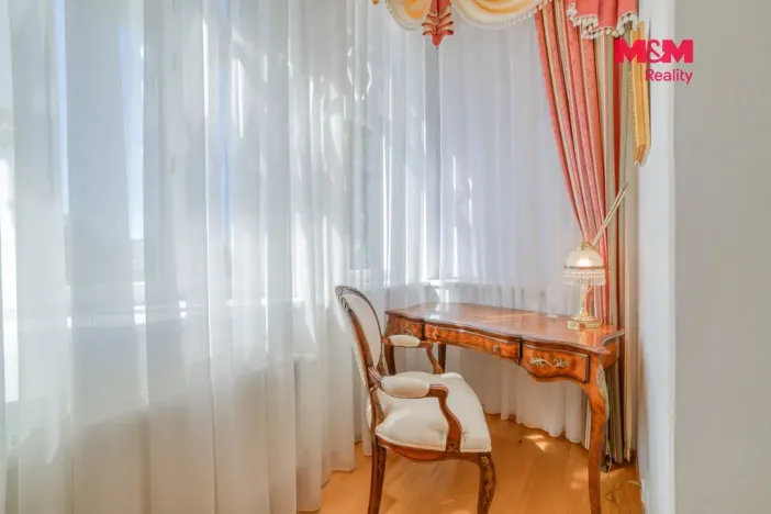 Prodej bytu 3+1, Mariánské Lázně - Úšovice, Anglická, 95 m2