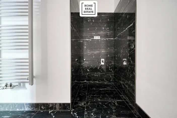 Prodej bytu 4+kk, Karlovy Vary, Šumavská, 171 m2