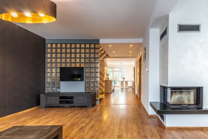 Prodej rodinného domu, Praha - Benice, Okrasná, 230 m2