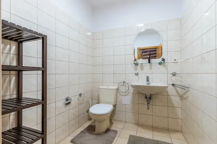 Prodej rodinného domu, Praha - Benice, Okrasná, 230 m2
