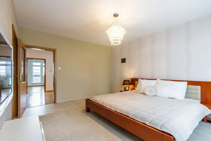Prodej rodinného domu, Praha - Benice, Okrasná, 230 m2