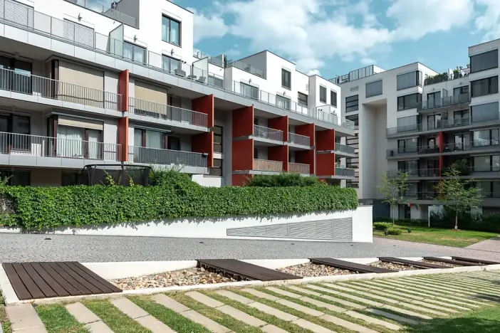 Pronájem bytu 1+kk, Praha - Vinohrady, Korunní, 47 m2