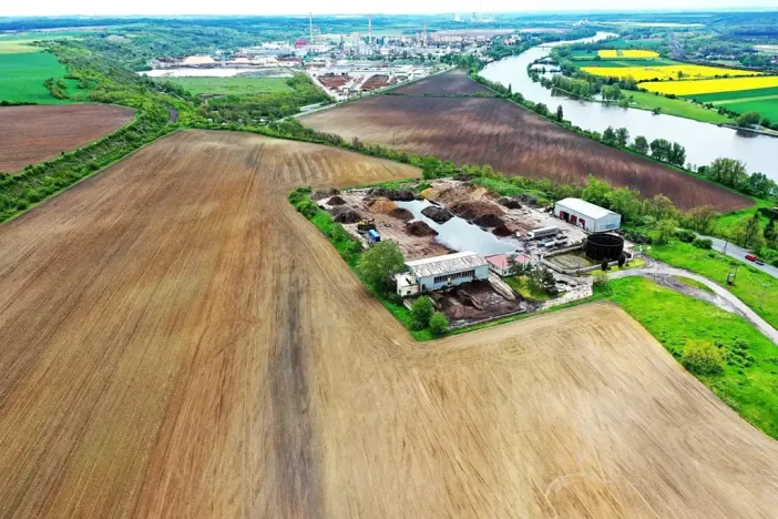 Prodej komerčního pozemku, Štětí, 9546 m2