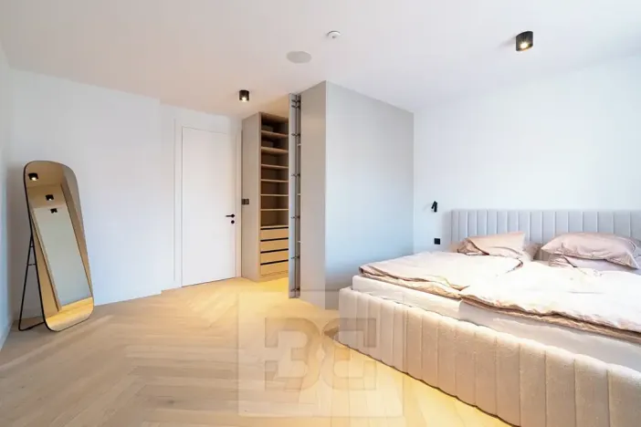 Pronájem bytu 4+kk, Praha - Karlín, Sokolovská, 183 m2