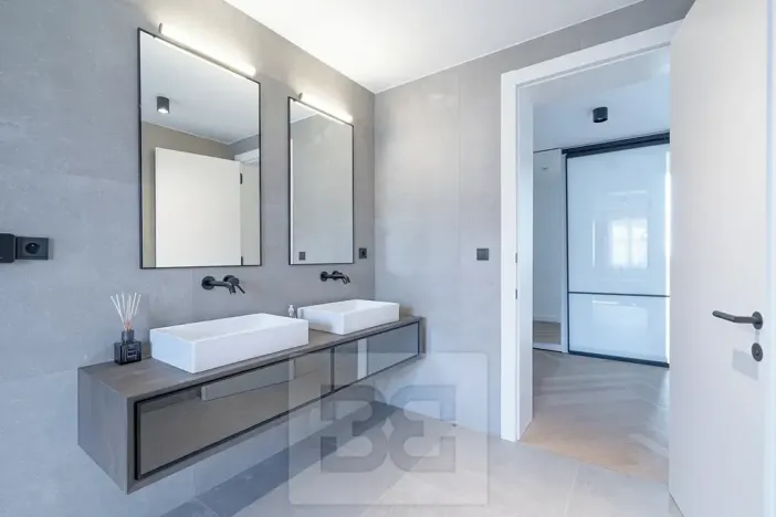 Pronájem bytu 4+kk, Praha - Karlín, Sokolovská, 183 m2