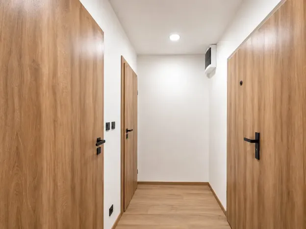 Pronájem bytu 1+kk, Praha - Záběhlice, Bramboříková, 42 m2