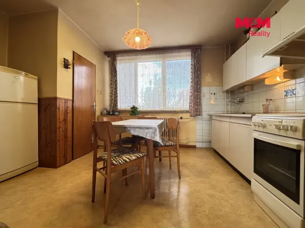 Prodej rodinného domu, Police, 90 m2