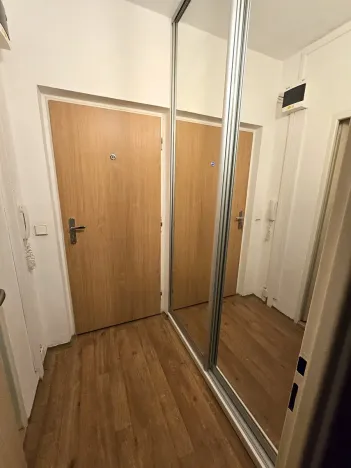 Pronájem bytu 1+1, Brno, Halasovo náměstí, 33 m2