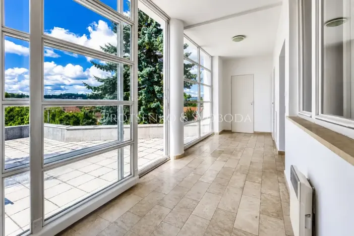Prodej ordinace, Křižanov, Benešovo náměstí, 530 m2
