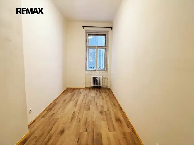 Pronájem bytu 3+1, Praha - Nové Město, Karlovo náměstí, 79 m2