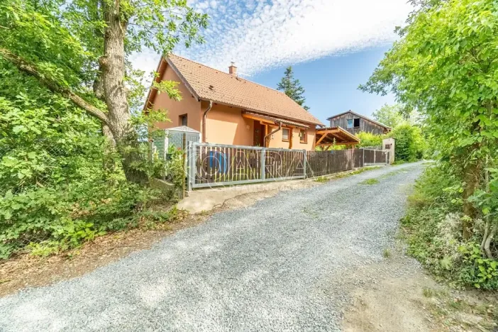 Prodej rodinného domu, Dolní Břežany, U Lesa, 50 m2