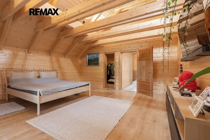 Prodej vily, Králův Dvůr, Pod Lesem, 296 m2