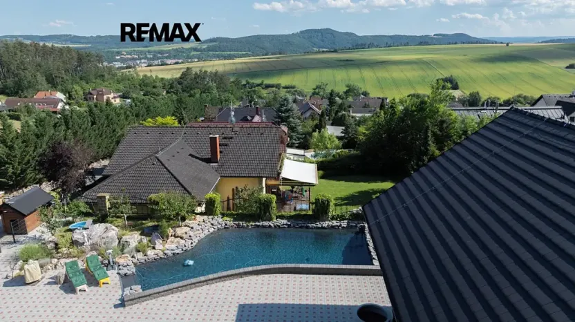 Prodej vily, Králův Dvůr, Pod Lesem, 296 m2