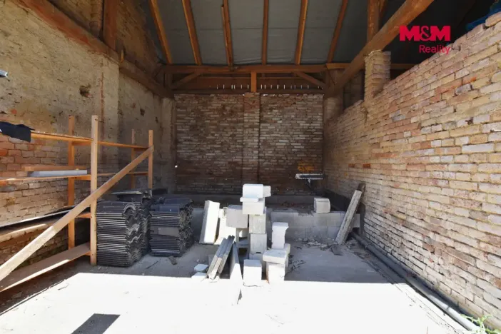 Prodej zemědělské usedlosti, Újezd u Přelouče, 70 m2