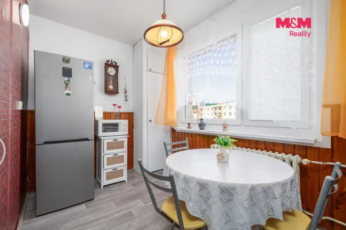 Prodej bytu 2+1, Ústí nad Labem - Neštěmice, Seifertova, 61 m2