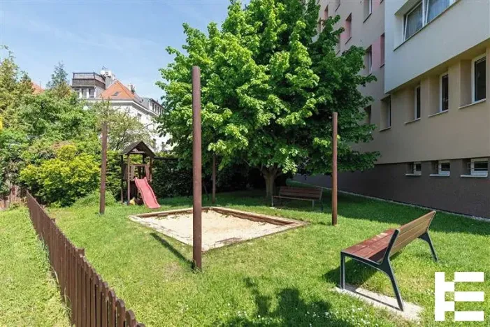 Pronájem bytu 3+1, Praha - Braník, Nad strouhou, 73 m2