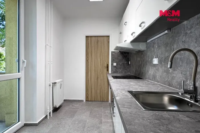 Pronájem bytu 3+1, Ústí nad Labem - Ústí nad Labem-centrum, Velká Hradební, 53 m2
