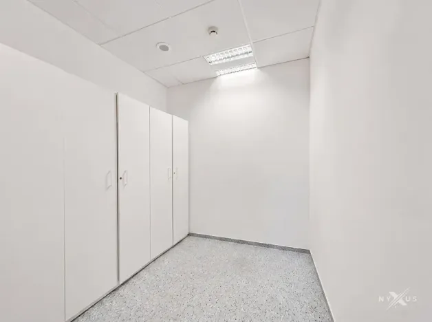 Pronájem kanceláře, Praha - Nusle, Na strži, 208 m2