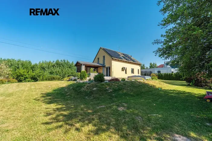 Pronájem rodinného domu, Lány, Sluneční, 128 m2