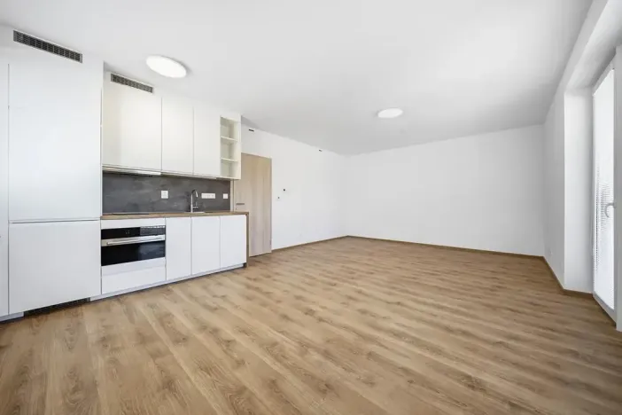 Pronájem bytu 1+kk, Holice, 46 m2