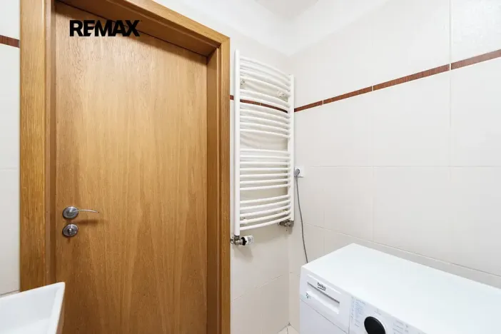 Prodej bytu 2+kk, Praha - Holešovice, Osadní, 54 m2