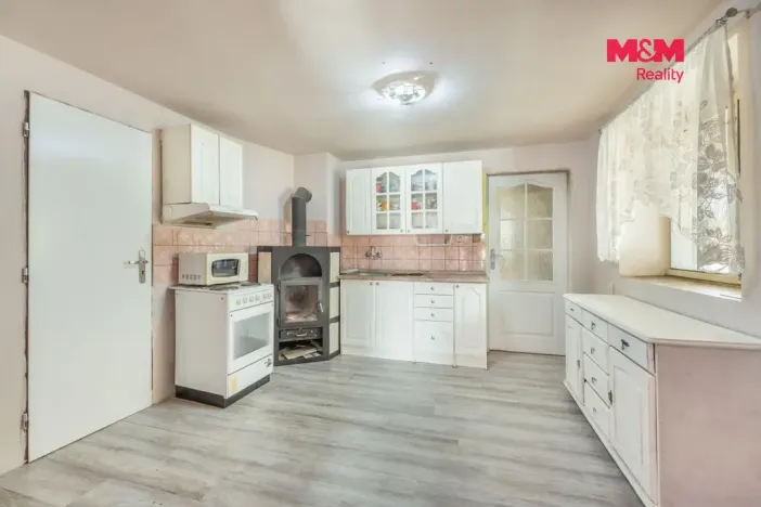 Prodej rodinného domu, Páleč, 208 m2