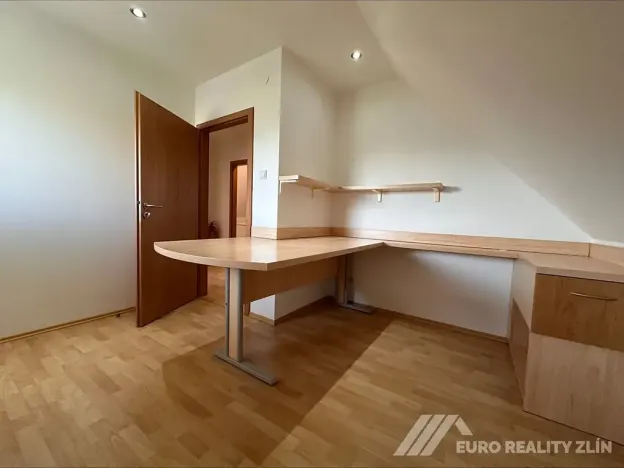 Pronájem kanceláře, Zlín, Svat. Čecha, 48 m2
