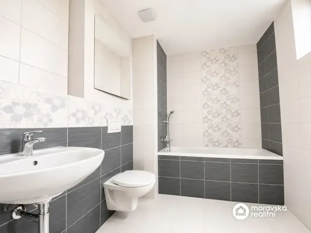 Pronájem bytu 1+kk, Ivančice, Boží Hora, 37 m2