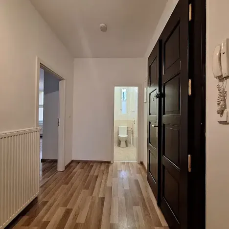 Pronájem bytu 2+1, Praha - Žižkov, Roháčova, 80 m2