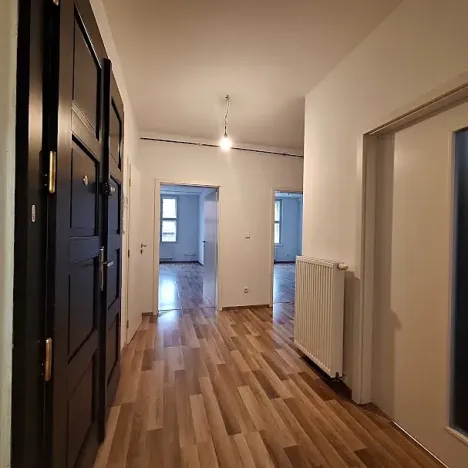 Pronájem bytu 2+1, Praha - Žižkov, Roháčova, 80 m2