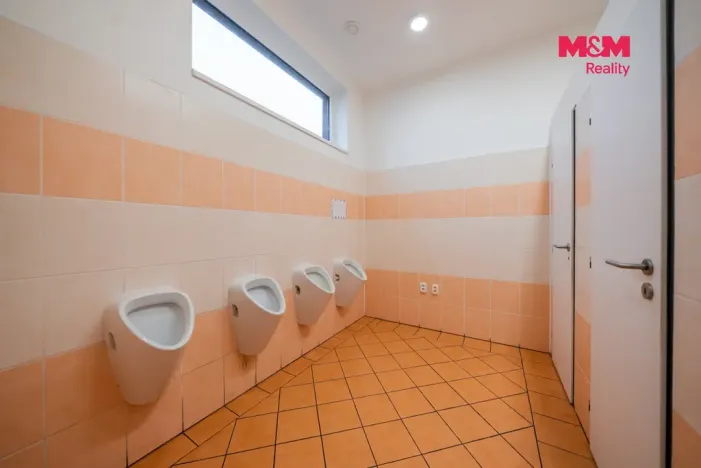 Prodej obchodního prostoru, Olomouc - Nemilany, 600 m2