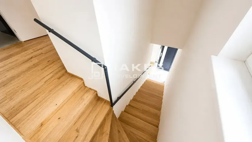 Prodej bytu 3+kk, Jirny, 69 m2