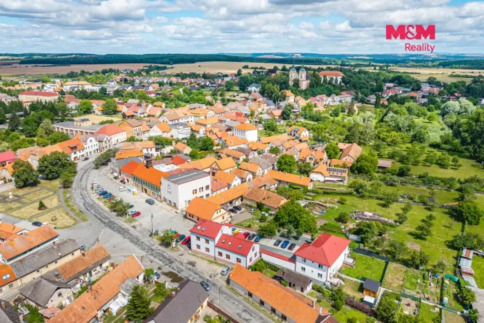 Prodej bytu 3+kk, Rožďalovice, Náměstí, 68 m2