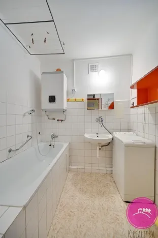 Pronájem bytu 2+1, Olomouc, Ladova, 58 m2