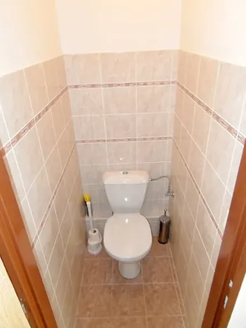 Pronájem bytu 3+1, Praha - Prosek, Zárybská, 67 m2