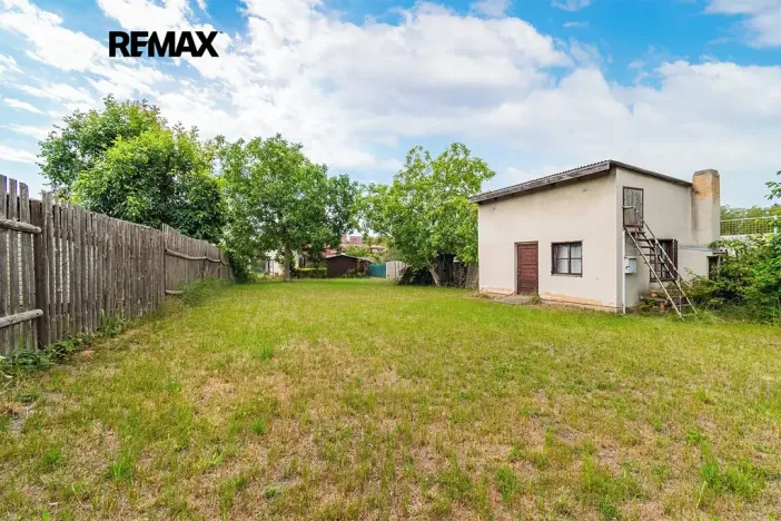 Prodej pozemku pro bydlení, Břasy, 678 m2