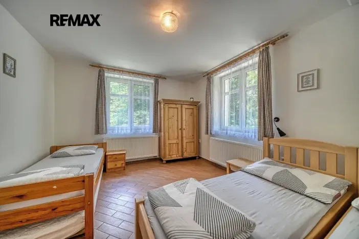 Prodej rodinného domu, Radvanice, 215 m2
