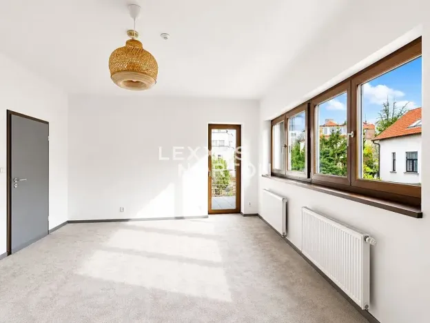 Pronájem bytu 3+1, Praha - Podolí, Lopatecká, 155 m2
