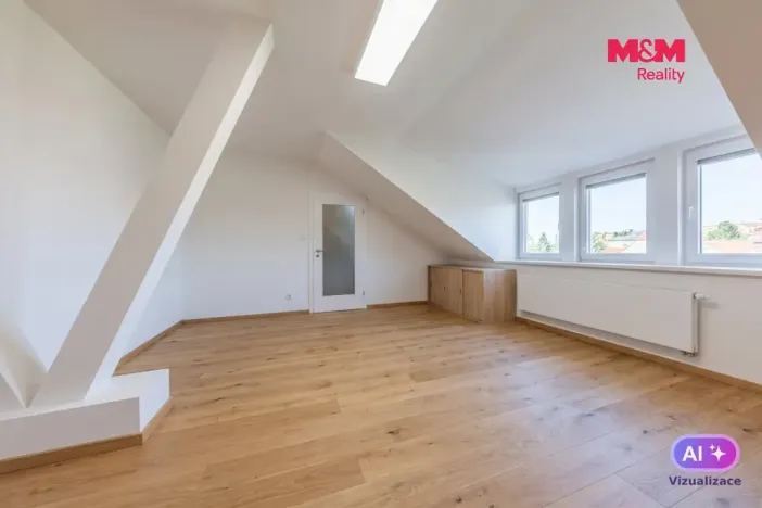 Prodej bytu 3+1, Ostrov, Masarykova, 87 m2