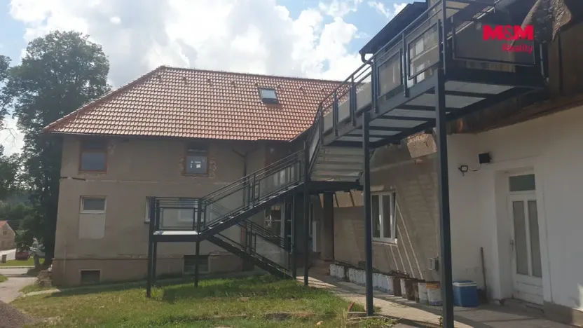 Pronájem bytu 3+kk, Běstovice, 78 m2