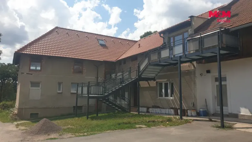 Pronájem bytu 3+kk, Běstovice, 78 m2