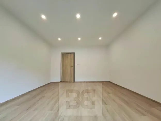 Pronájem bytu 1+1, Jaroměř, Královédvorská, 38 m2
