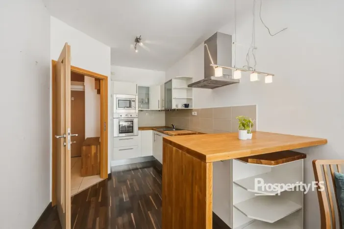 Prodej bytu 2+kk, Praha - Řeporyje, Kakosova, 52 m2