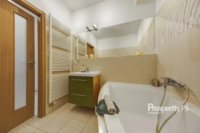 Prodej bytu 2+kk, Praha - Řeporyje, Kakosova, 52 m2