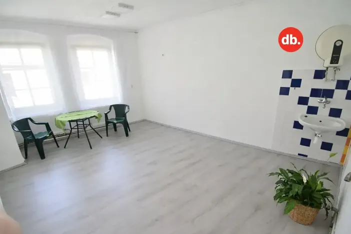 Pronájem bytu 1+1, Toužim, Farní, 40 m2