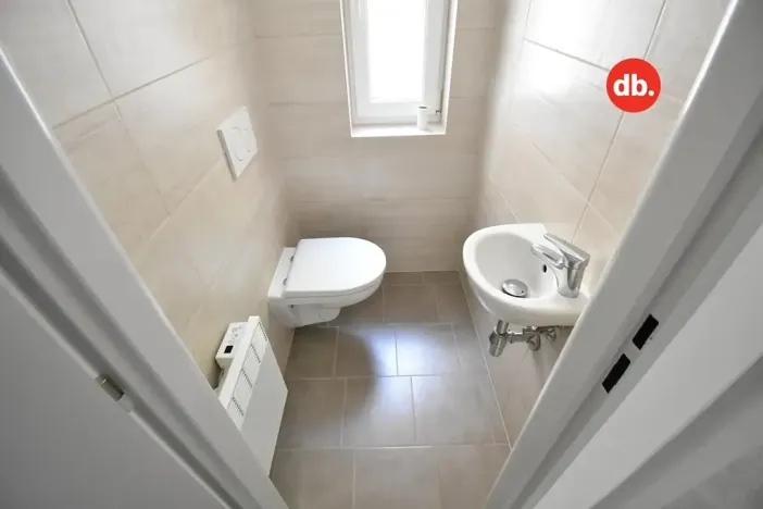 Pronájem bytu 3+kk, Karlovy Vary, Táborská, 80 m2
