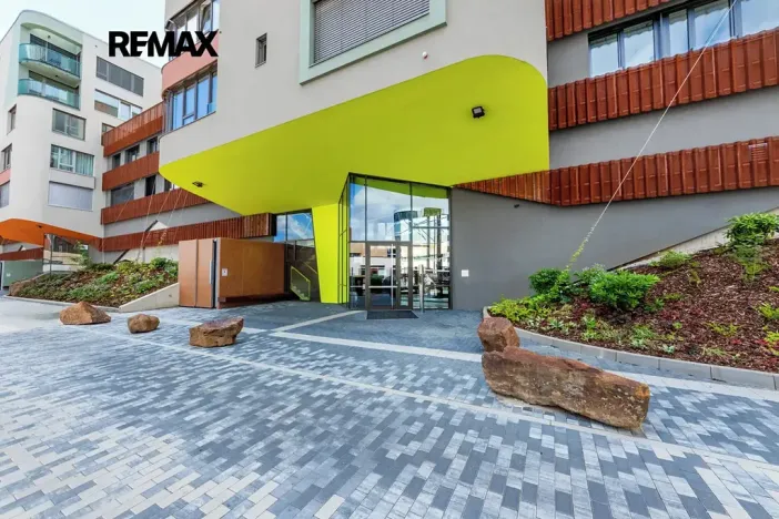Prodej bytu 2+kk, Praha - Radlice, U Komína, 41 m2