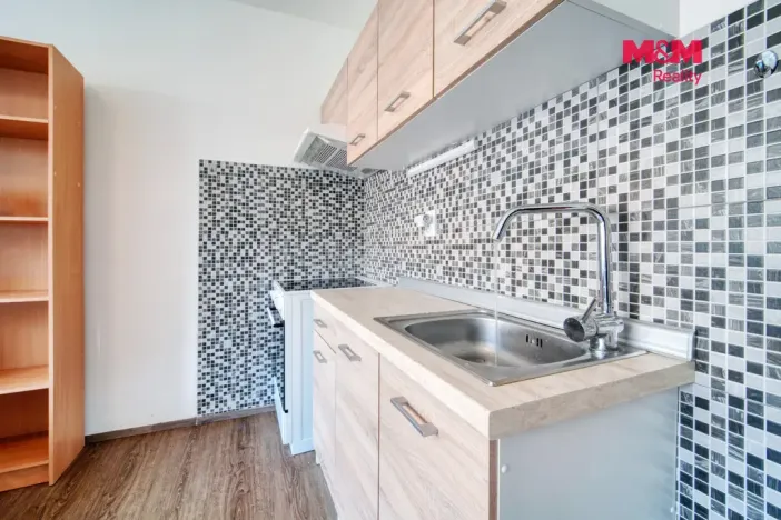 Pronájem bytu 2+kk, Plzeň - Doubravka, Masarykova, 44 m2