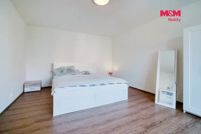 Pronájem bytu 2+kk, Plzeň - Doubravka, Masarykova, 44 m2